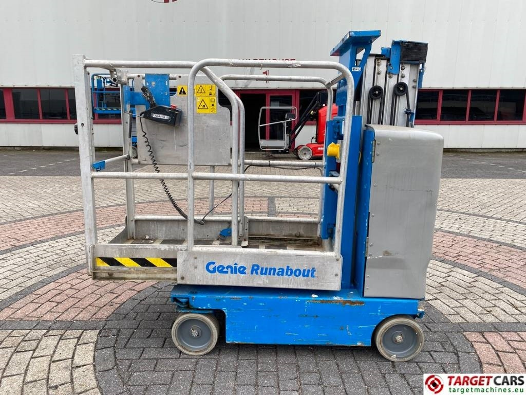 Genie GR15 Runabout Electric Vertical Mast Lift 652cm - Вертикална работна платформа: снимка 5 Genie GR15 Runabout Electric Vertical Mast Lift 652cm - Вертикална работна платформа: снимка 5