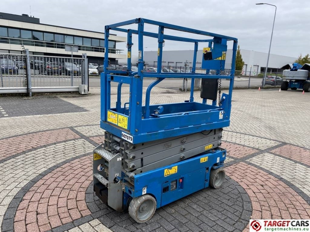 Genie GS-1932 Electric Scissor Work Lift 779cm - Ножична работна платформа: снимка 3 Genie GS-1932 Electric Scissor Work Lift 779cm - Ножична работна платформа: снимка 3