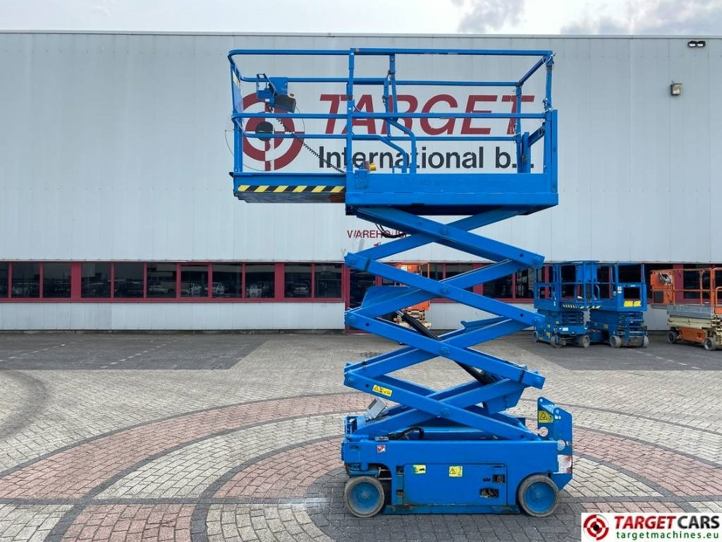 Genie GS-1932 Electric Scissor Work Lift 779cm - Ножична работна платформа: снимка 5 Genie GS-1932 Electric Scissor Work Lift 779cm - Ножична работна платформа: снимка 5