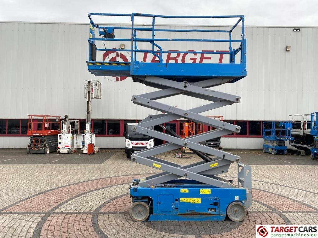 Genie GS-2632 Electric GS2632 Scissor Work Lift 992cm - Ножична работна платформа: снимка 5 Genie GS-2632 Electric GS2632 Scissor Work Lift 992cm - Ножична работна платформа: снимка 5