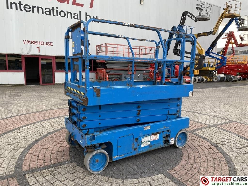 Genie GS-2646 Electric 2646 Scissor Work Lift 992cm - Ножична работна платформа: снимка 1 Genie GS-2646 Electric 2646 Scissor Work Lift 992cm - Ножична работна платформа: снимка 1