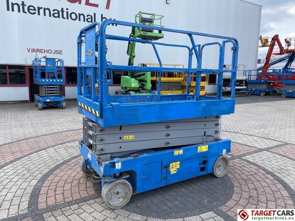 Genie GS-2646 Electric GS2646 Scissor Work Lift 992cm - Ножична работна платформа: снимка 1 Genie GS-2646 Electric GS2646 Scissor Work Lift 992cm - Ножична работна платформа: снимка 1