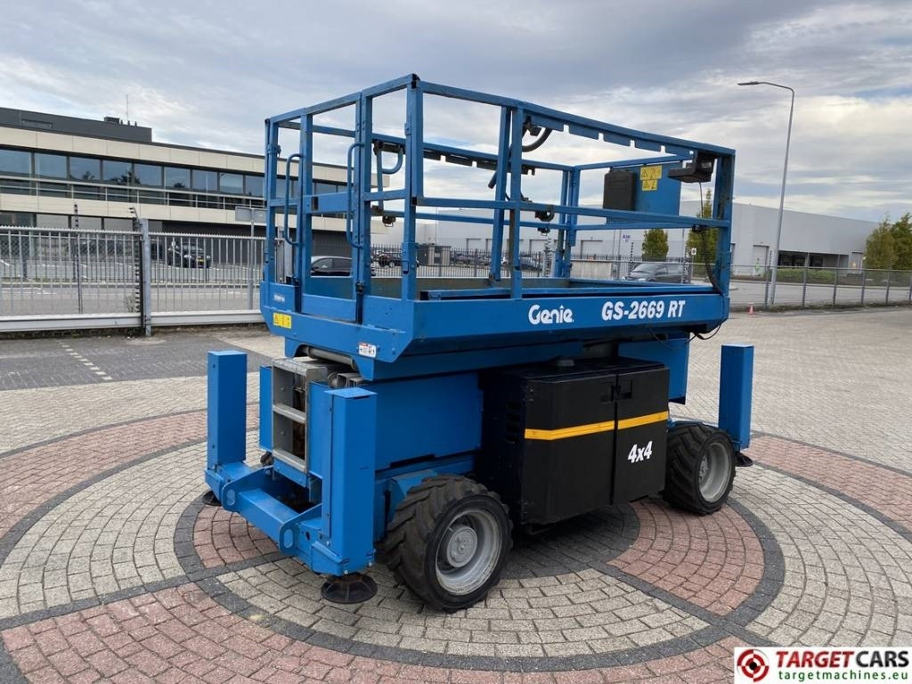 Genie GS-2669RT Diesel 4x4 Scissor Work Lift 1000cm - Ножична работна платформа: снимка 3 Genie GS-2669RT Diesel 4x4 Scissor Work Lift 1000cm - Ножична работна платформа: снимка 3