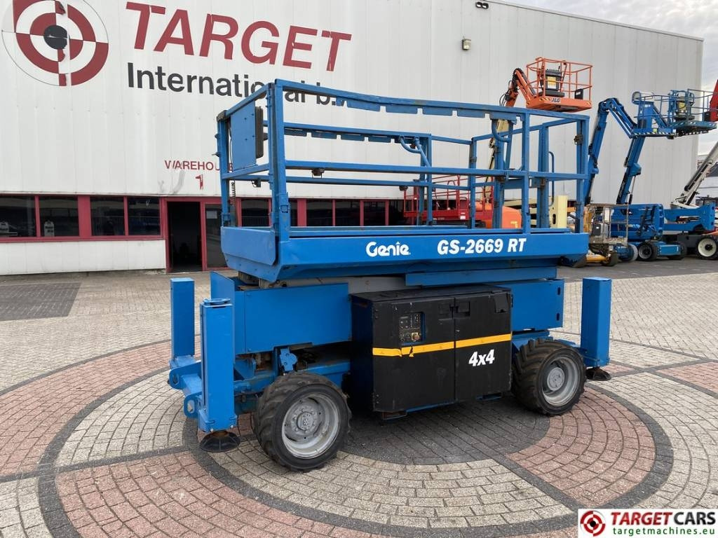 Genie GS-2669RT Diesel 4x4 Scissor Work Lift 1000cm - Ножична работна платформа: снимка 1 Genie GS-2669RT Diesel 4x4 Scissor Work Lift 1000cm - Ножична работна платформа: снимка 1