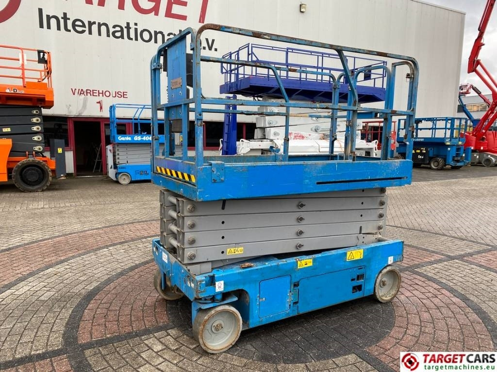 Genie GS-3246 Electric Scissor Work Lift 1175cm - Ножична работна платформа: снимка 1 Genie GS-3246 Electric Scissor Work Lift 1175cm - Ножична работна платформа: снимка 1