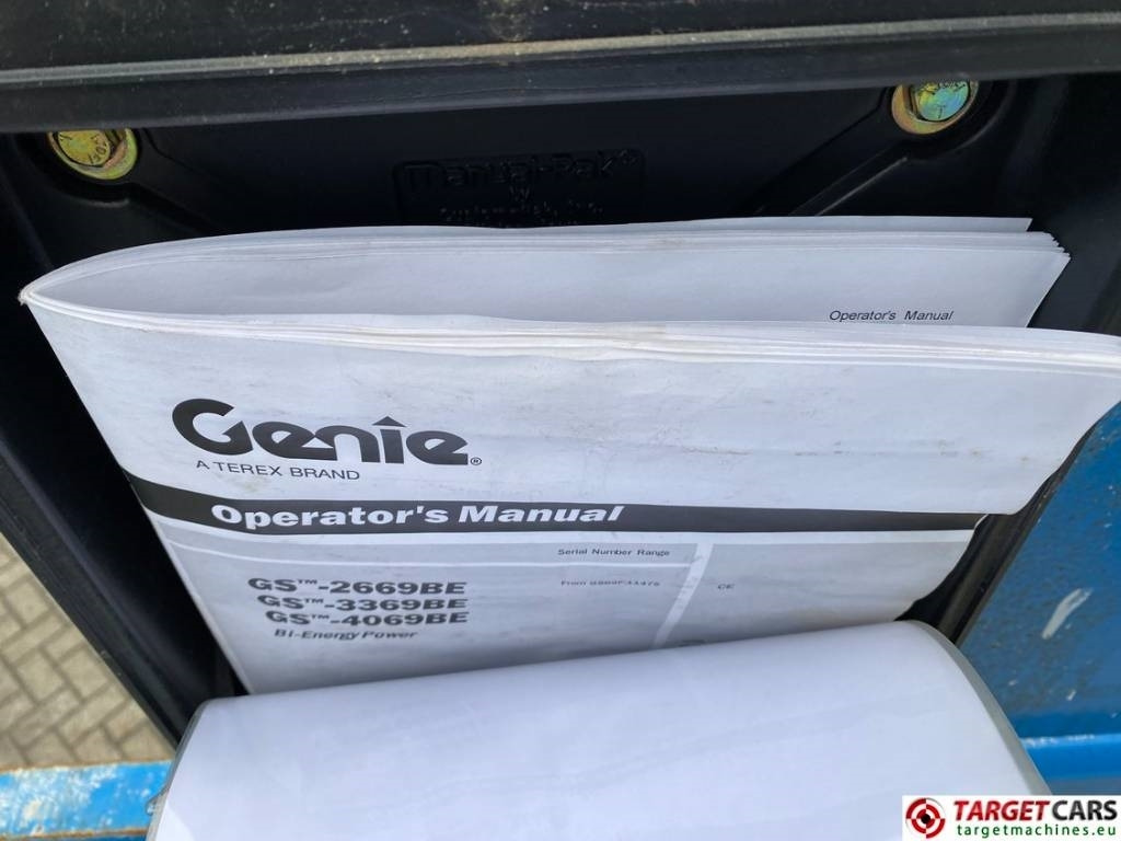 Ножична работна платформа Genie GS-4069BE HyBrid Scissor Work Lift 1412cm: снимка 20