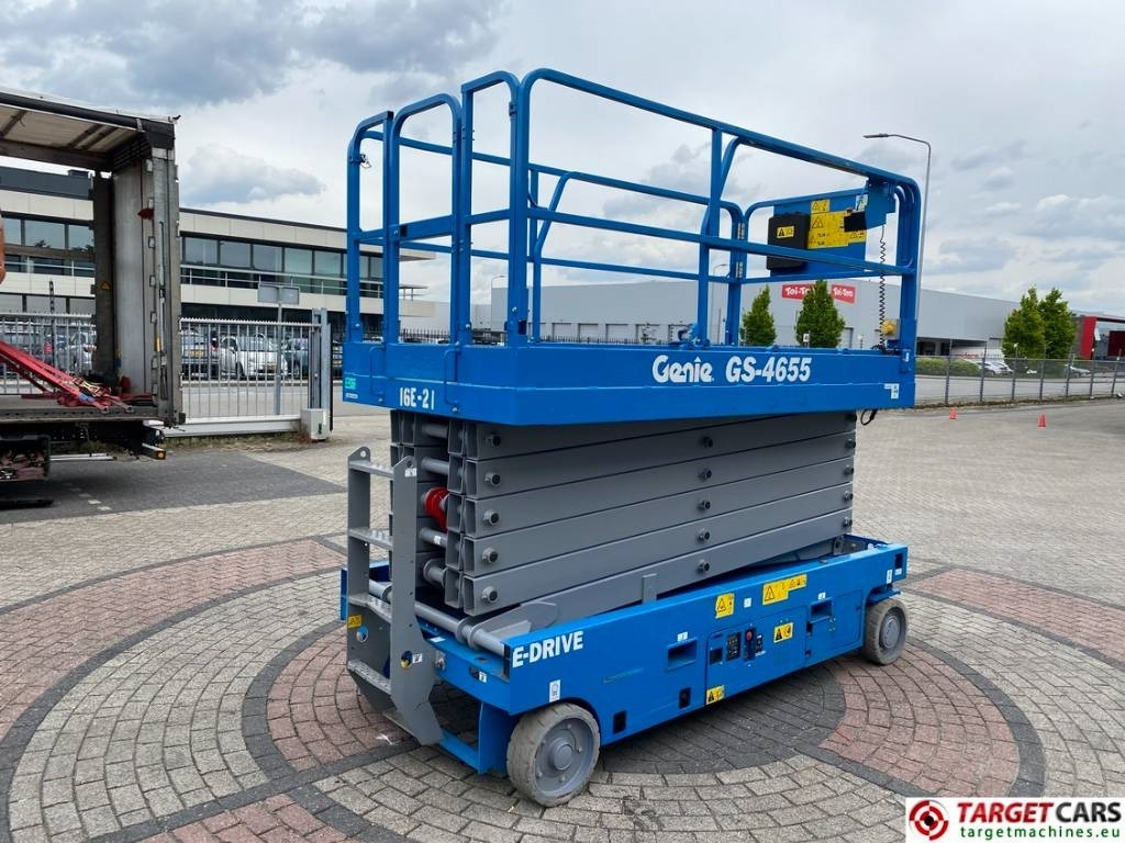 Genie GS-4655 Electric E-Drive Scissor Work Lift 1595cm - Ножична работна платформа: снимка 3 Genie GS-4655 Electric E-Drive Scissor Work Lift 1595cm - Ножична работна платформа: снимка 3