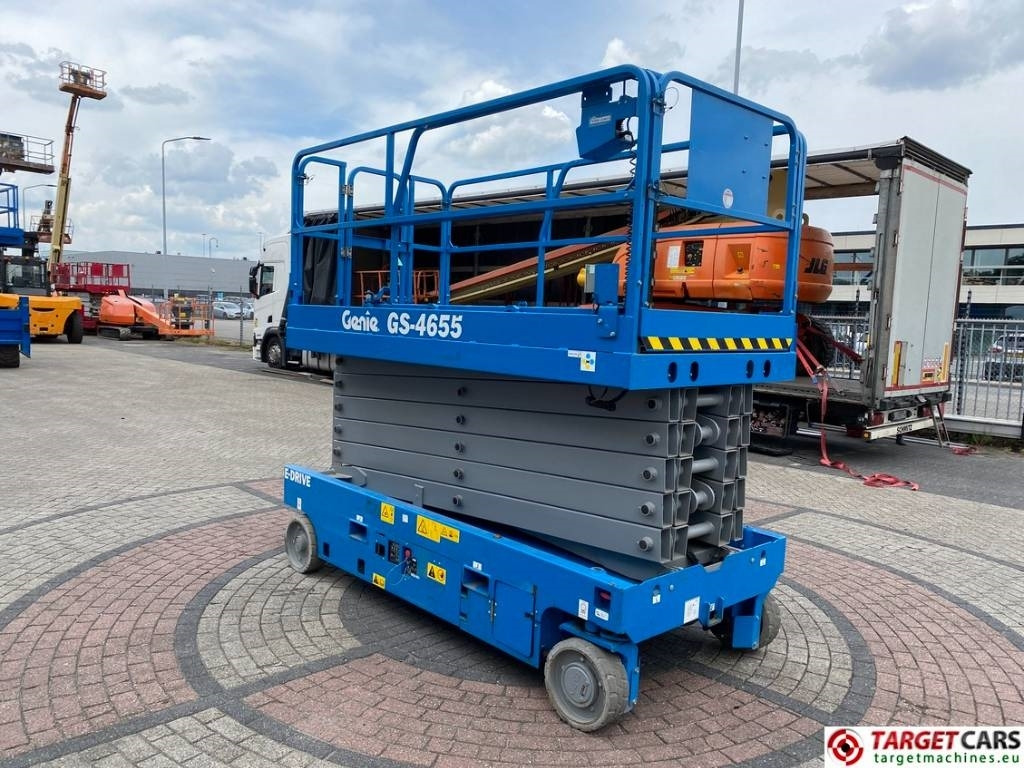 Genie GS-4655 Electric GS4655 Scissor Work Lift 1595cm - Ножична работна платформа: снимка 2 Genie GS-4655 Electric GS4655 Scissor Work Lift 1595cm - Ножична работна платформа: снимка 2
