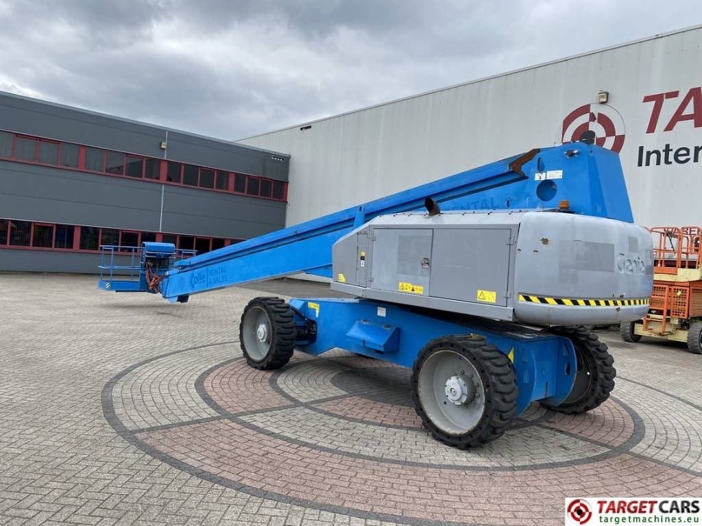 Genie S-100HD Articulated 4x4x4 Diesel Boom Lift 3248cm - Телескопична платформа: снимка 4 Genie S-100HD Articulated 4x4x4 Diesel Boom Lift 3248cm - Телескопична платформа: снимка 4