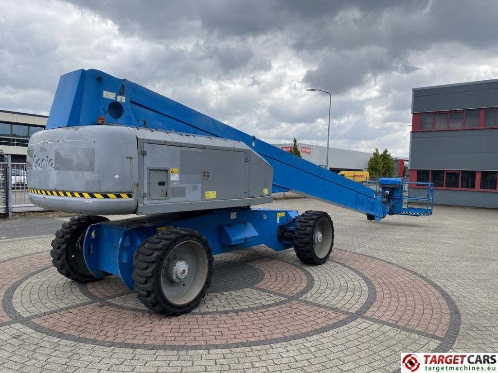 Genie S-100HD Telescopic 4x4x4 Diesel Boom Lift 3248cm - Телескопична платформа: снимка 3 Genie S-100HD Telescopic 4x4x4 Diesel Boom Lift 3248cm - Телескопична платформа: снимка 3