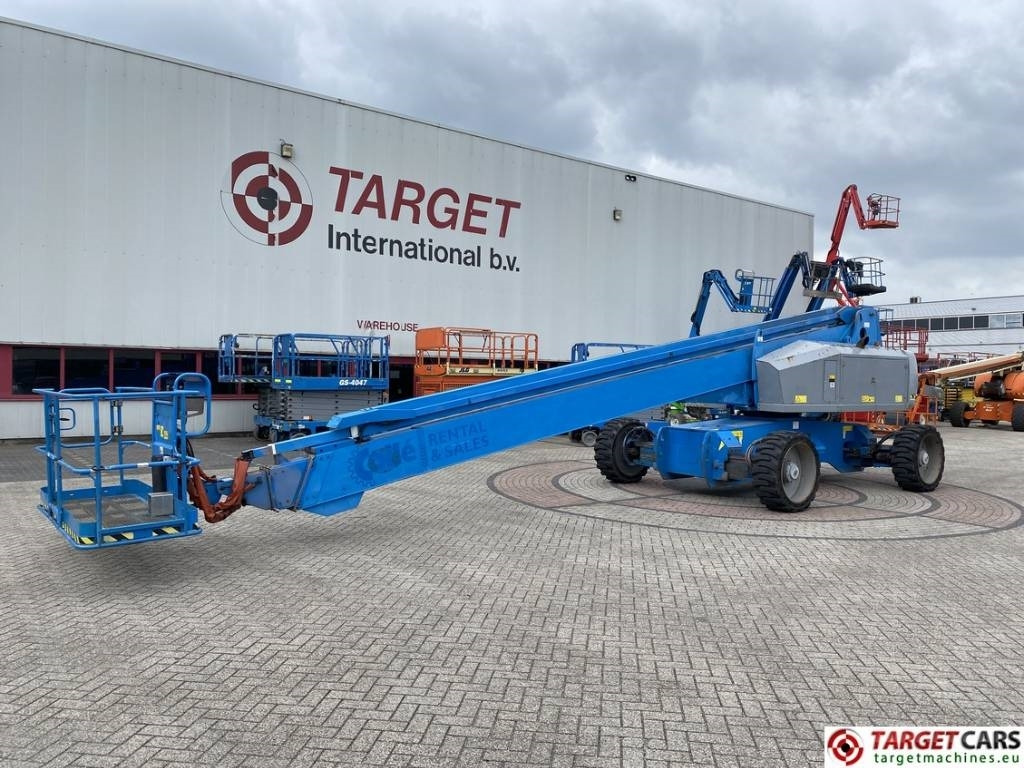 Genie S-100HD Telescopic 4x4x4 Diesel Boom Lift 3248cm - Телескопична платформа: снимка 1 Genie S-100HD Telescopic 4x4x4 Diesel Boom Lift 3248cm - Телескопична платформа: снимка 1