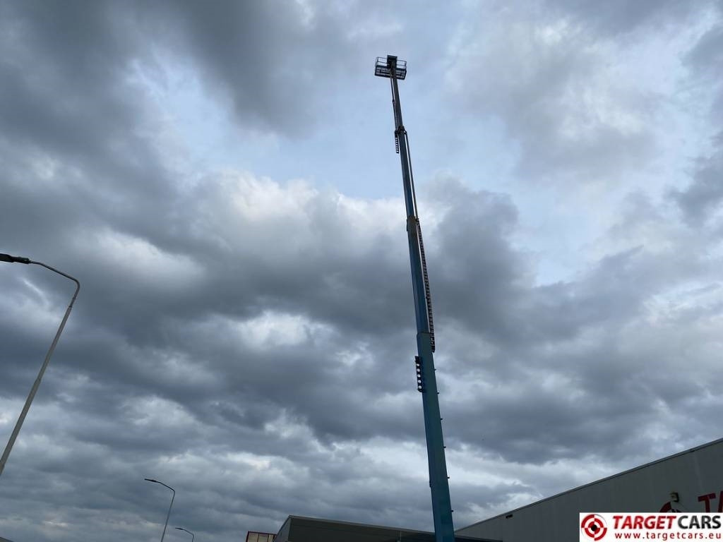 Телескопична платформа Genie S-125 Telescopic 4x4x4 Diesel Boom WorkLift 4010cm: снимка 48