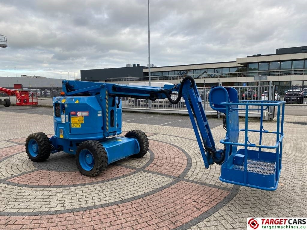 Genie Z-34/22 Articulated 4x4 Diesel Boom WorkLift 12.4M - Артикулираща платформа: снимка 2 Genie Z-34/22 Articulated 4x4 Diesel Boom WorkLift 12.4M - Артикулираща платформа: снимка 2