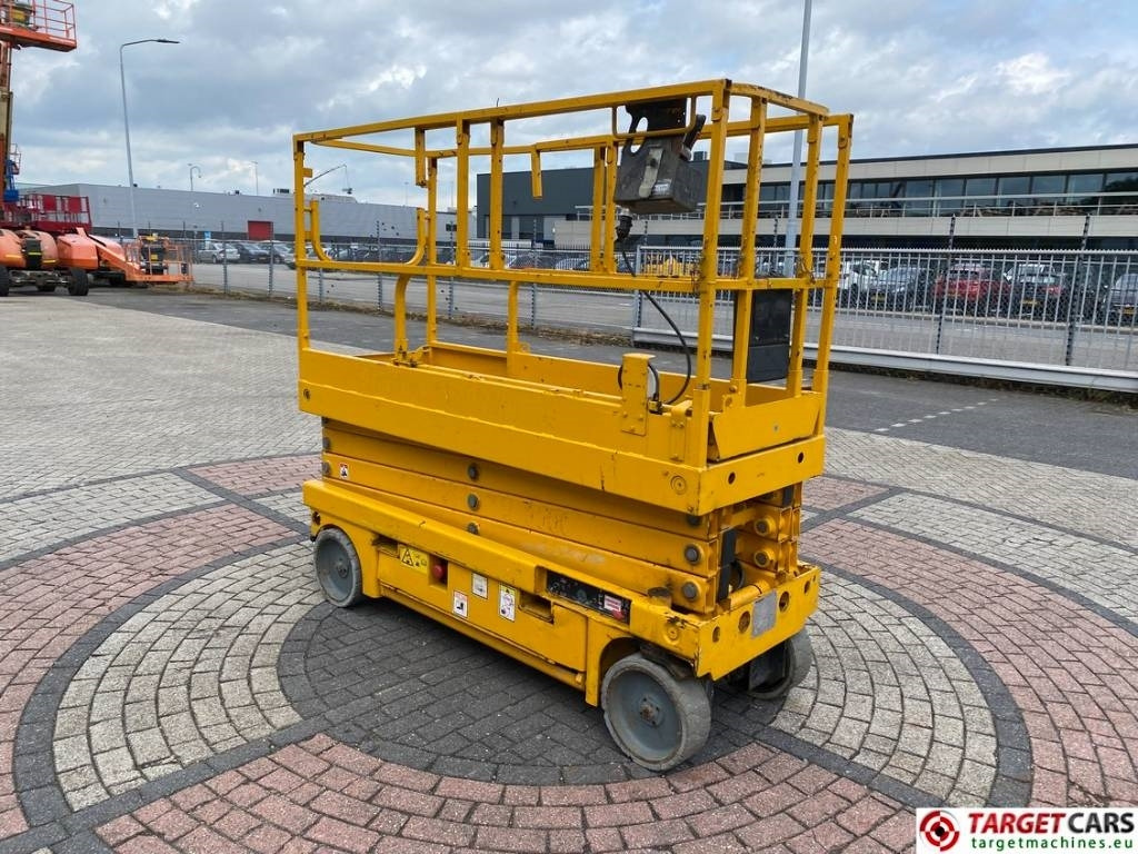 Haulotte Compact 10N Electric Scissor Work Lift 1000cm - Ножична работна платформа: снимка 2 Haulotte Compact 10N Electric Scissor Work Lift 1000cm - Ножична работна платформа: снимка 2