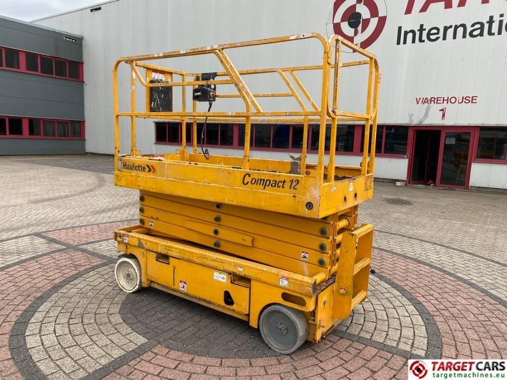 Haulotte Compact 12 Electric Scissor Work Lift 1200cm - Ножична работна платформа: снимка 4 Haulotte Compact 12 Electric Scissor Work Lift 1200cm - Ножична работна платформа: снимка 4
