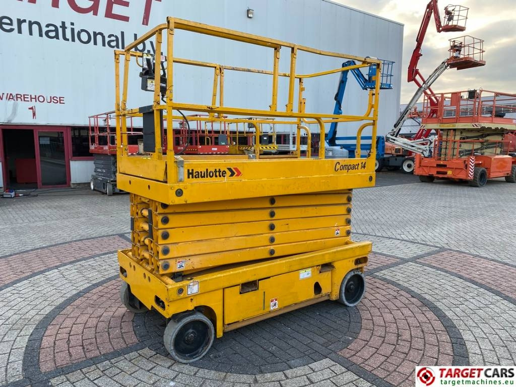 Haulotte Compact 14 Electric Scissor Work Lift 1385cm - Ножична работна платформа: снимка 1 Haulotte Compact 14 Electric Scissor Work Lift 1385cm - Ножична работна платформа: снимка 1