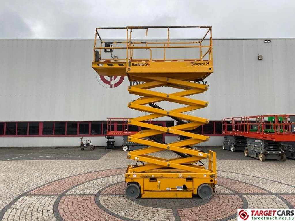 Haulotte Compact 14 Electric Scissor Work Lift 1385cm - Ножична работна платформа: снимка 5 Haulotte Compact 14 Electric Scissor Work Lift 1385cm - Ножична работна платформа: снимка 5