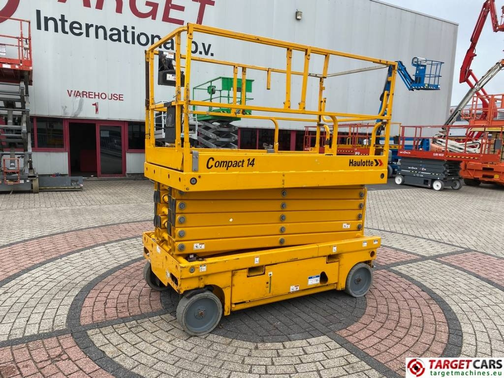 Haulotte Compact 14 Electric Scissor Work Lift 1385cm - Ножична работна платформа: снимка 1 Haulotte Compact 14 Electric Scissor Work Lift 1385cm - Ножична работна платформа: снимка 1