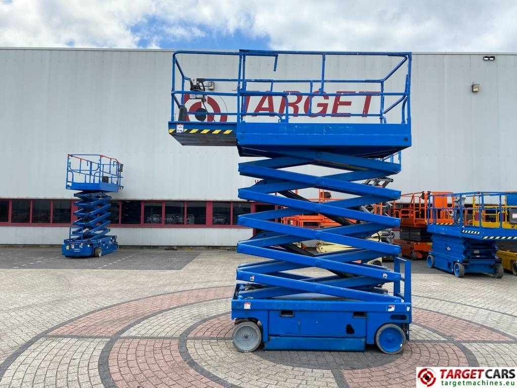 Haulotte Compact 14 Electric Scissor Work Lift 1385cm  - Ножична работна платформа: снимка 5 Haulotte Compact 14 Electric Scissor Work Lift 1385cm  - Ножична работна платформа: снимка 5