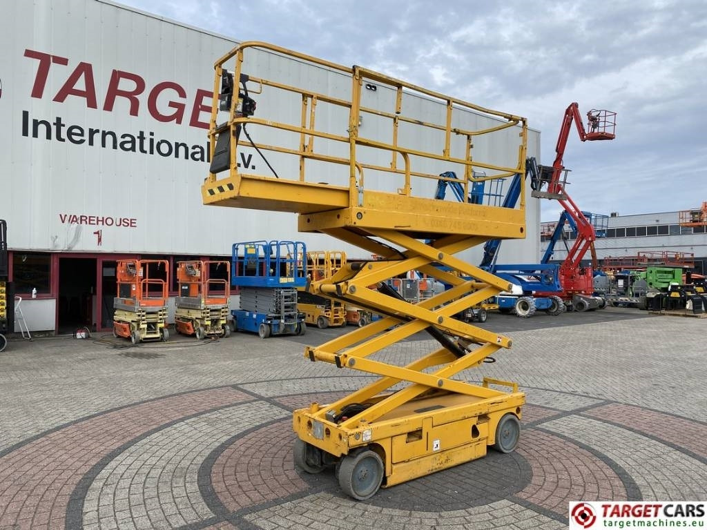 Ножична работна платформа Haulotte Compact 8 Electric Scissor Work Lift 818cm: снимка 17