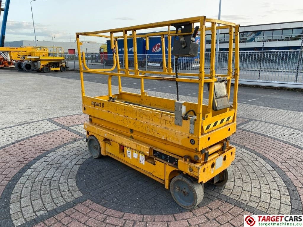 Haulotte Compact 8 Electric Scissor Work Lift 818cm - Ножична работна платформа: снимка 2 Haulotte Compact 8 Electric Scissor Work Lift 818cm - Ножична работна платформа: снимка 2