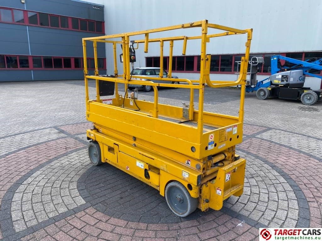 Haulotte Compact 8 Electric Scissor Work Lift 818cm - Ножична работна платформа: снимка 4 Haulotte Compact 8 Electric Scissor Work Lift 818cm - Ножична работна платформа: снимка 4