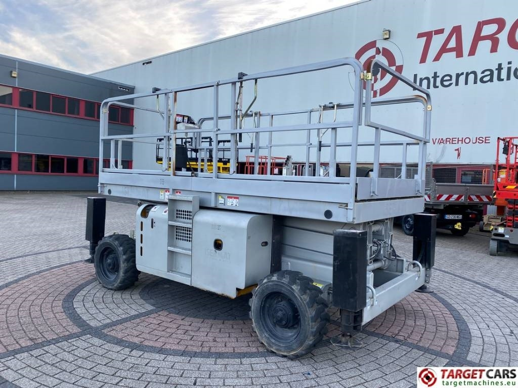 Haulotte H12SX Diesel 4x4 Scissor H12SDX Work Lift 1200cm - Ножична работна платформа: снимка 4 Haulotte H12SX Diesel 4x4 Scissor H12SDX Work Lift 1200cm - Ножична работна платформа: снимка 4