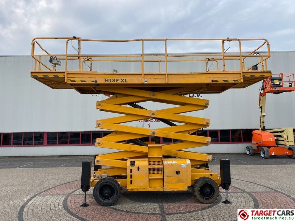 Haulotte H18SXL Diesel 4x4 Scissor Work Lift 1800cm - Ножична работна платформа: снимка 5 Haulotte H18SXL Diesel 4x4 Scissor Work Lift 1800cm - Ножична работна платформа: снимка 5