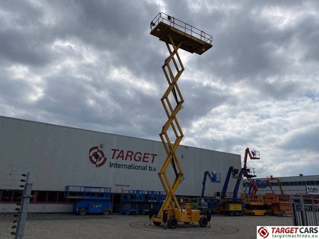 Ножична работна платформа Haulotte H18SXNT Diesel H18SX 4x4 Scissor Work Lift 1800cm: снимка 6