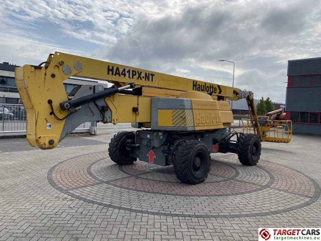 Haulotte HA41PX Articulated 4x4x4 Diesel Boom Work Lift 41M - Артикулираща платформа: снимка 3 Haulotte HA41PX Articulated 4x4x4 Diesel Boom Work Lift 41M - Артикулираща платформа: снимка 3
