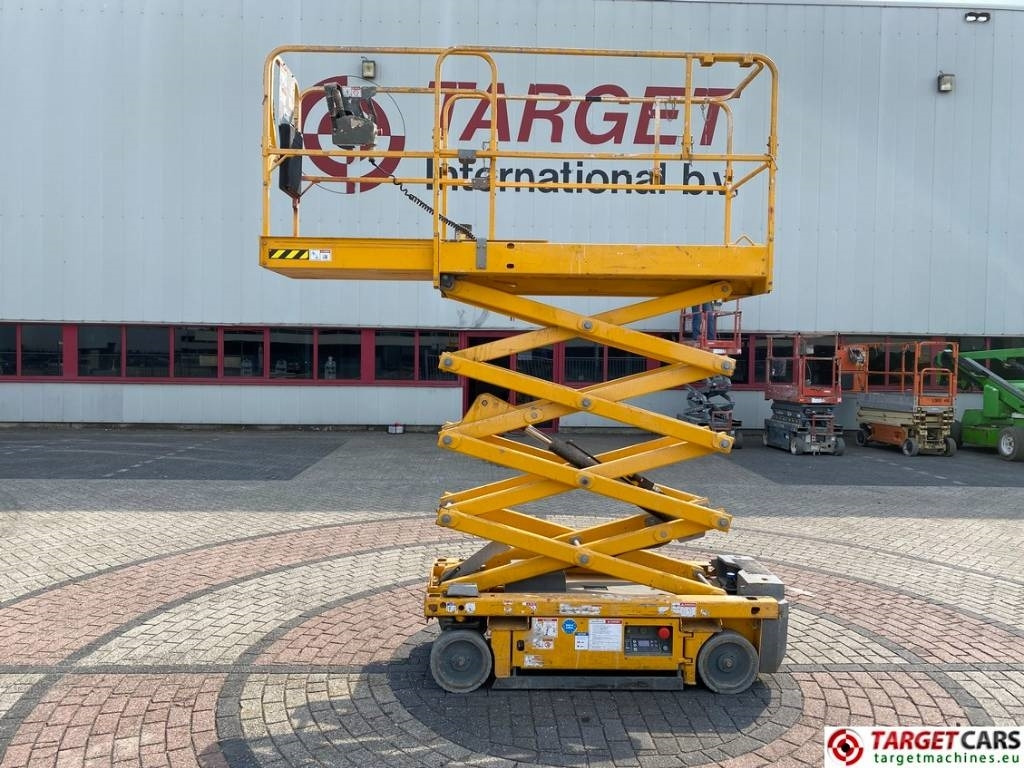 Haulotte Optimum 8 Electric Scissor Work Lift 777cm - Ножична работна платформа: снимка 5 Haulotte Optimum 8 Electric Scissor Work Lift 777cm - Ножична работна платформа: снимка 5