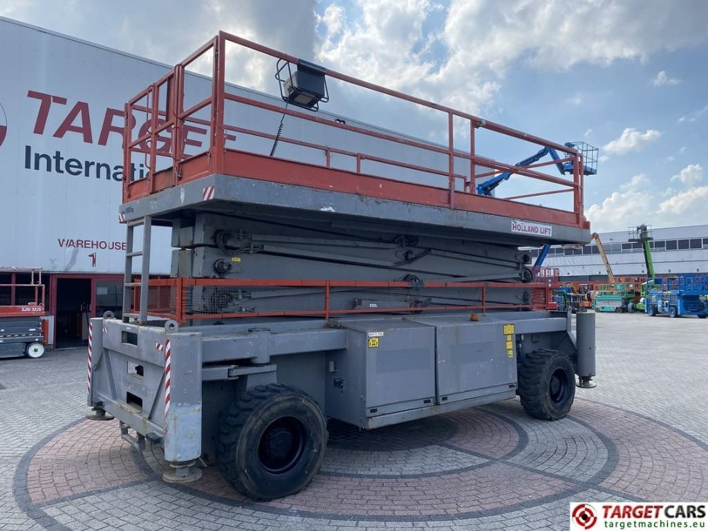 Holland Lift Combistar M-250DL27 diesel scissor worklift 27.20M - Ножична работна платформа: снимка 1 Holland Lift Combistar M-250DL27 diesel scissor worklift 27.20M - Ножична работна платформа: снимка 1