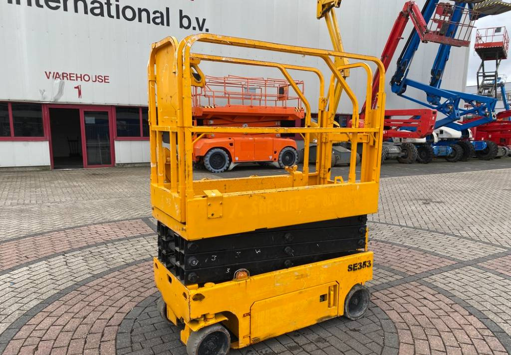 Ножична работна платформа JCB S1930E Electric Scissor Work Lift 780cm: снимка 1