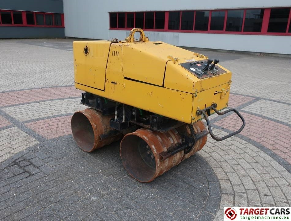 JCB Vibromax VM1500 Trench Compactor Roller 85cm - Пътен валяк: снимка 4 JCB Vibromax VM1500 Trench Compactor Roller 85cm - Пътен валяк: снимка 4
