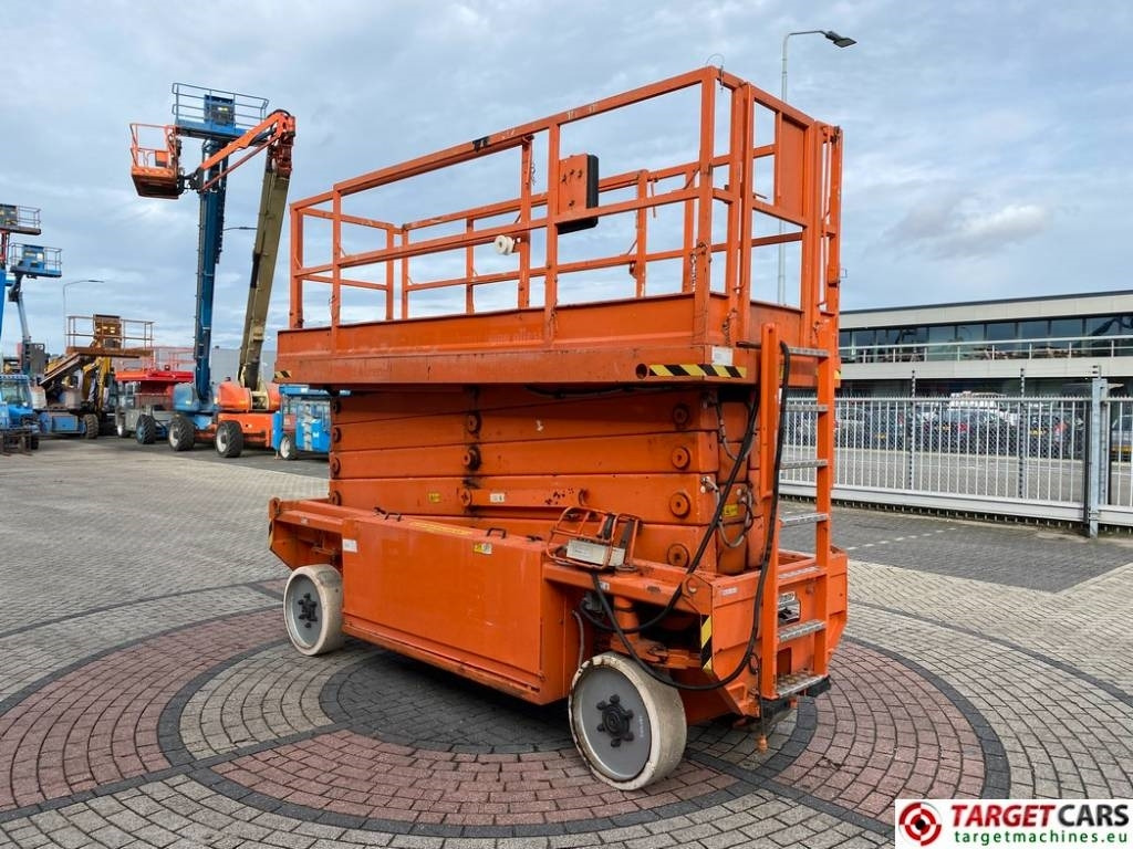 JLG 153-12 Liftlux Electric Scissor Work Lift 1730cm - Ножична работна платформа: снимка 2 JLG 153-12 Liftlux Electric Scissor Work Lift 1730cm - Ножична работна платформа: снимка 2