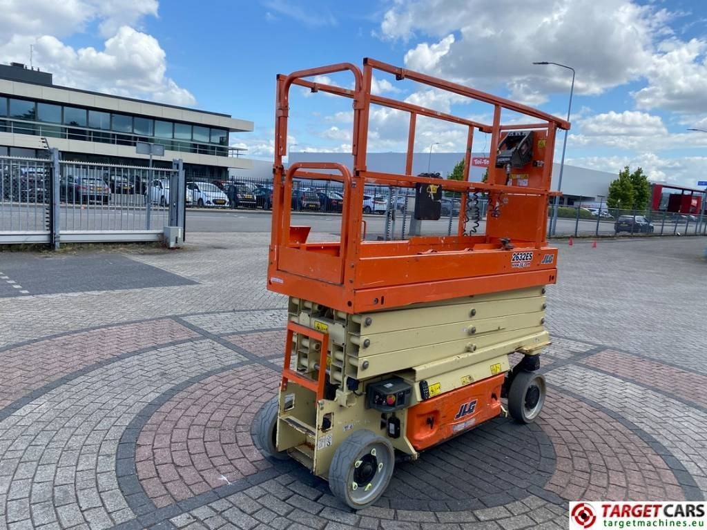 JLG 2632ES Electric Scissor Work Lift 977cm - Ножична работна платформа: снимка 3 JLG 2632ES Electric Scissor Work Lift 977cm - Ножична работна платформа: снимка 3