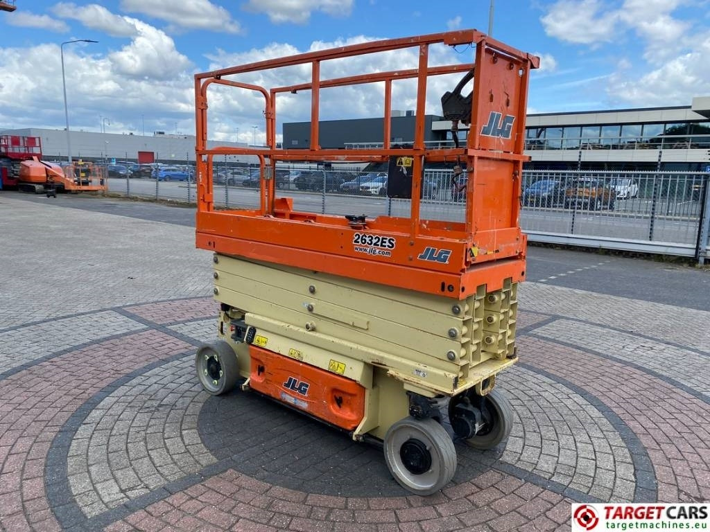 JLG 2632ES Electric Scissor Work Lift 977cm - Ножична работна платформа: снимка 2 JLG 2632ES Electric Scissor Work Lift 977cm - Ножична работна платформа: снимка 2