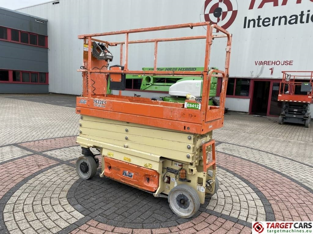 JLG 2632ES Electric Scissor Work Lift 977cm - Ножична работна платформа: снимка 4 JLG 2632ES Electric Scissor Work Lift 977cm - Ножична работна платформа: снимка 4