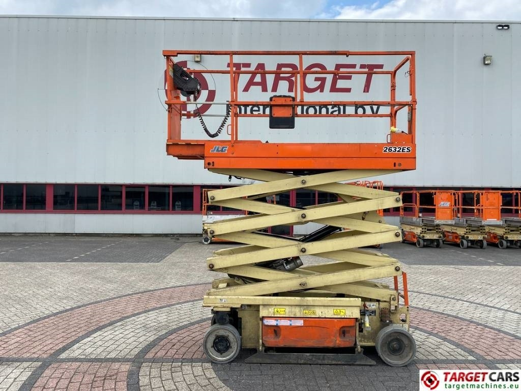 JLG 2632ES Electric Scissor Work Lift 977cm - Ножична работна платформа: снимка 5 JLG 2632ES Electric Scissor Work Lift 977cm - Ножична работна платформа: снимка 5