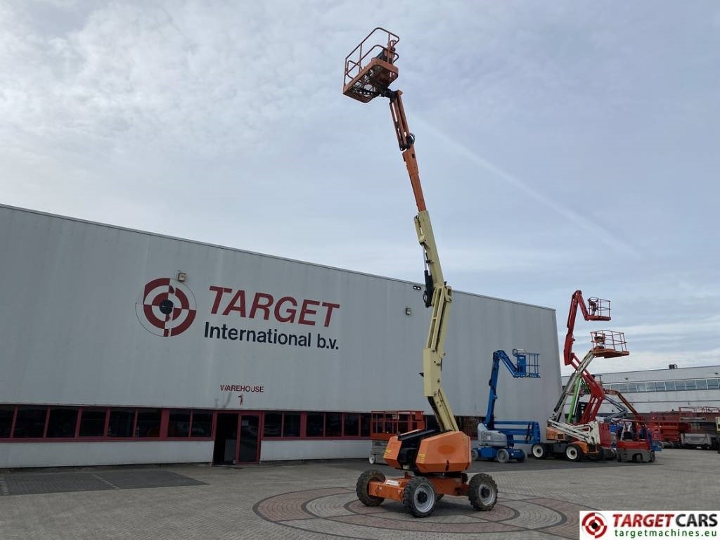 JLG 340AJ Articulated 4x4 Diesel Boom Work Lift 1233cm - Артикулираща платформа: снимка 5 JLG 340AJ Articulated 4x4 Diesel Boom Work Lift 1233cm - Артикулираща платформа: снимка 5