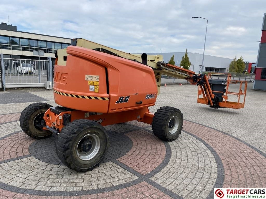 JLG 520AJ Articulated 4x4 Diesel Boom Work Lift 1800cm  - Артикулираща платформа: снимка 3 JLG 520AJ Articulated 4x4 Diesel Boom Work Lift 1800cm  - Артикулираща платформа: снимка 3