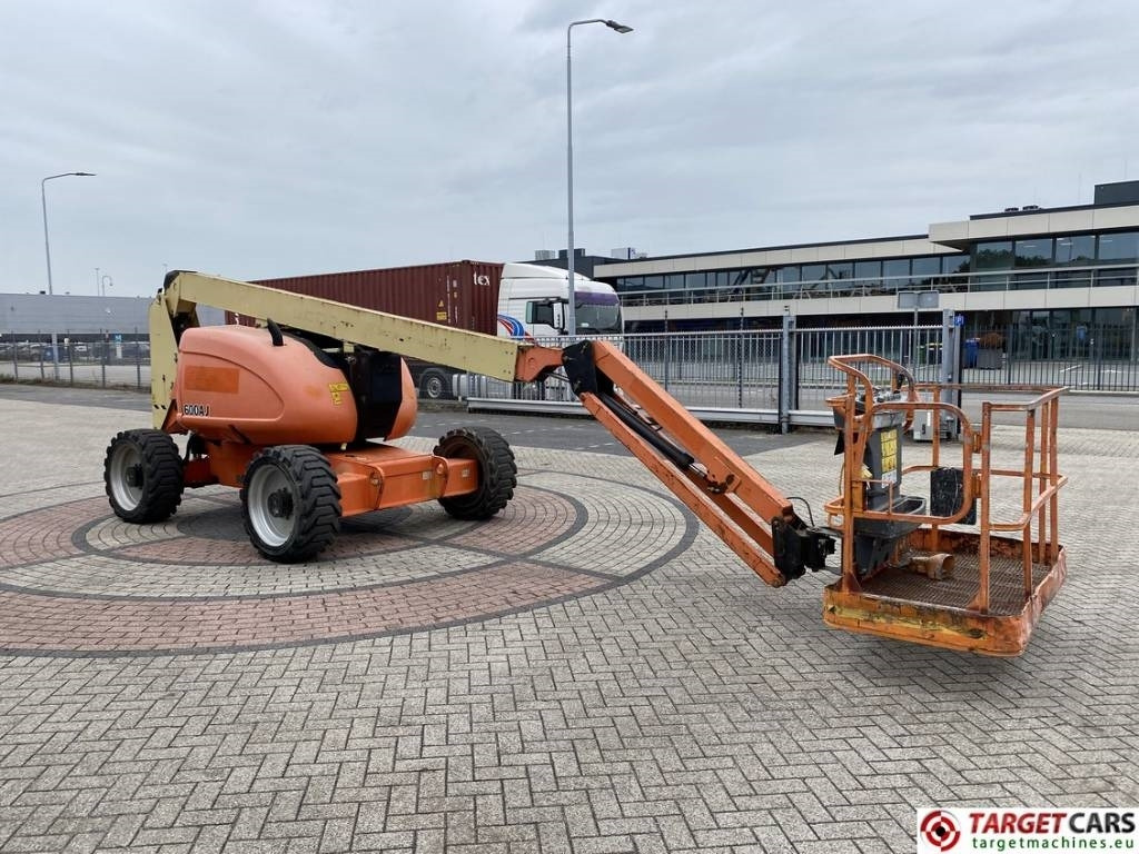 JLG 600AJ Articulated 4x4 Diesel Boom Work Lift 2047cm - Артикулираща платформа: снимка 2 JLG 600AJ Articulated 4x4 Diesel Boom Work Lift 2047cm - Артикулираща платформа: снимка 2