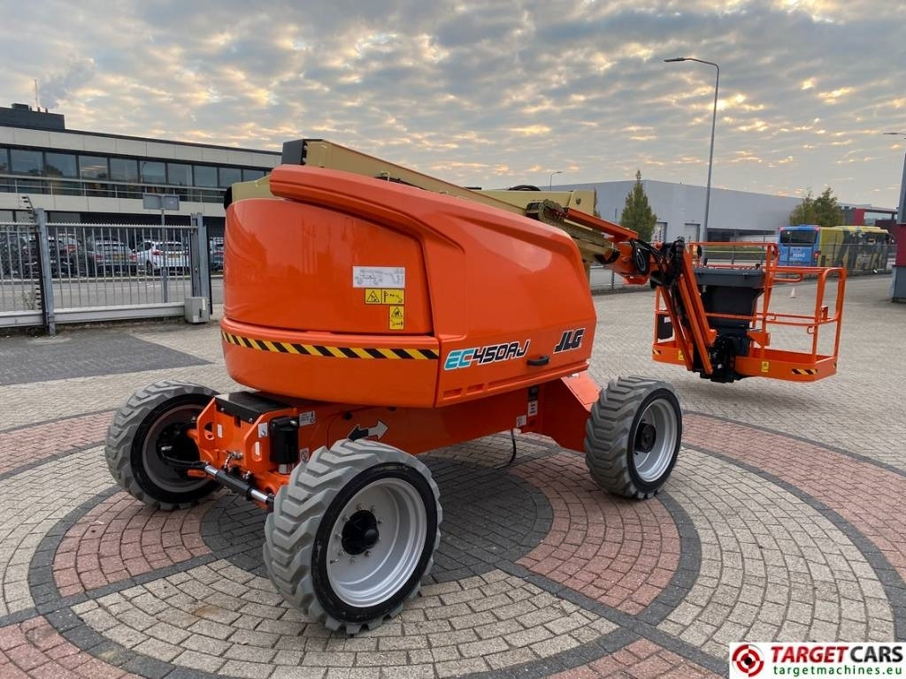 JLG EC450AJ Lithium-Ion Articulated Boom Lift 1572cm - Артикулираща платформа: снимка 3 JLG EC450AJ Lithium-Ion Articulated Boom Lift 1572cm - Артикулираща платформа: снимка 3