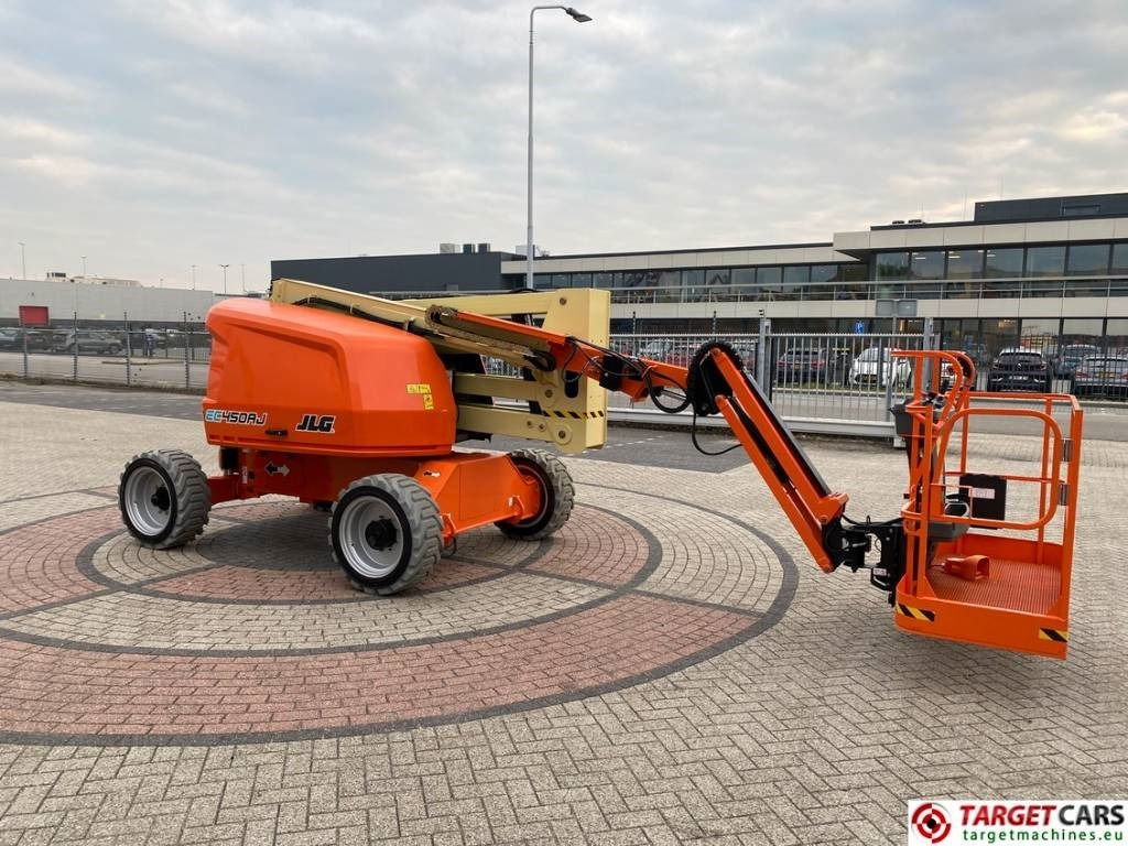 JLG EC450AJ Lithium-Ion Articulated Boom Lift 1572cm - Артикулираща платформа: снимка 2 JLG EC450AJ Lithium-Ion Articulated Boom Lift 1572cm - Артикулираща платформа: снимка 2