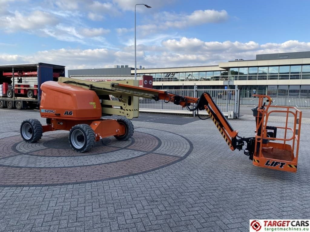 JLG EC520AJ Electric Articulated Boom Work Lift 1800cm - Артикулираща платформа: снимка 2 JLG EC520AJ Electric Articulated Boom Work Lift 1800cm - Артикулираща платформа: снимка 2
