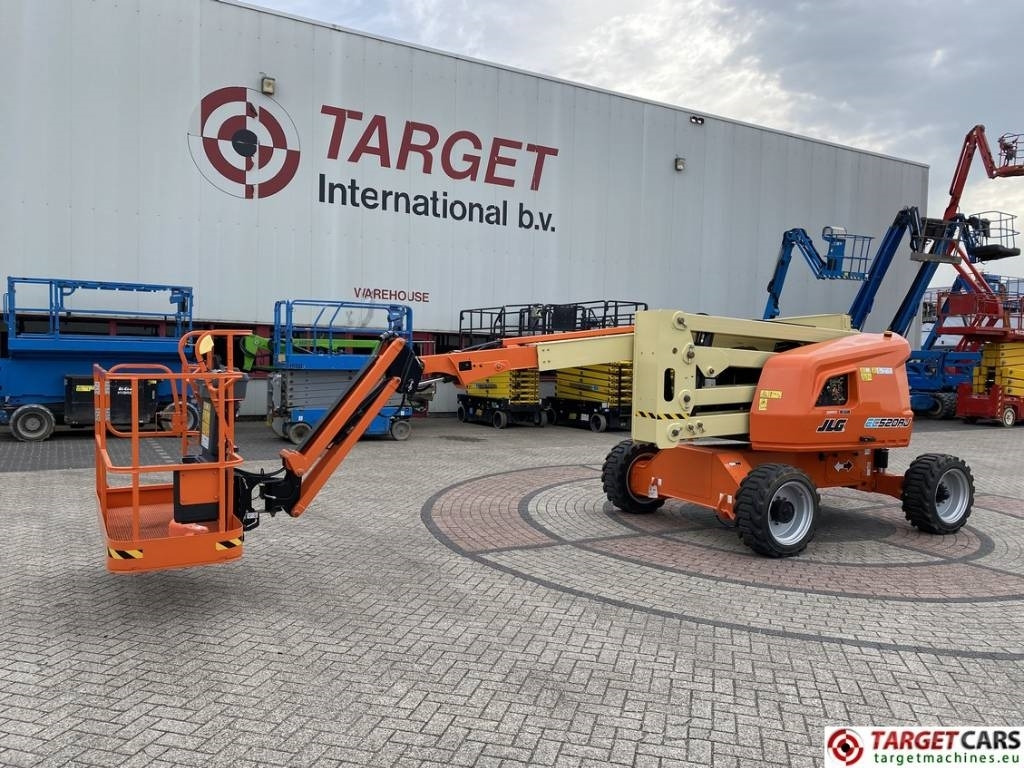JLG EC520AJ Electric Articulated Boom Work Lift 1800cm - Артикулираща платформа: снимка 1 JLG EC520AJ Electric Articulated Boom Work Lift 1800cm - Артикулираща платформа: снимка 1