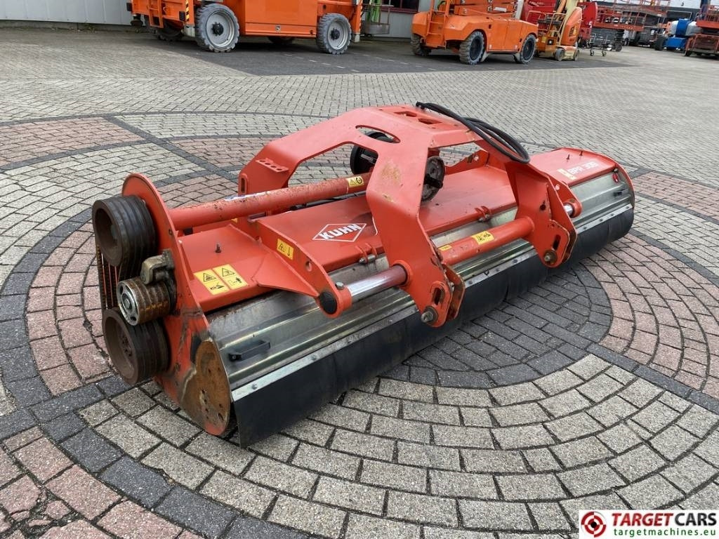 Kuhn BPR305 Flail Mowing Deck 305cm - Косачка-шредер/ Мулчер: снимка 2 Kuhn BPR305 Flail Mowing Deck 305cm - Косачка-шредер/ Мулчер: снимка 2