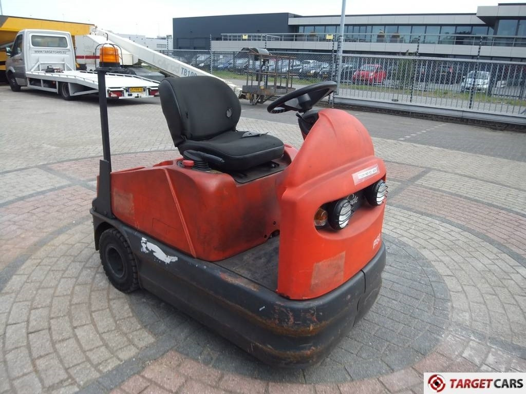 Linde P60Z Electric Tow Truck Tractor 6000KG - Електрически влекач: снимка 3 Linde P60Z Electric Tow Truck Tractor 6000KG - Електрически влекач: снимка 3