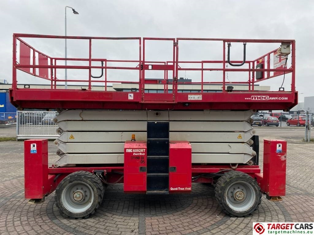 Ножична работна платформа MEC 6092RT Diesel 4x4 Scissor Work LIft 2020cm: снимка 37