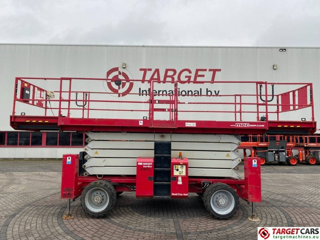 Ножична работна платформа MEC 6092RT Diesel 4x4 Scissor Work LIft 2020cm: снимка 18